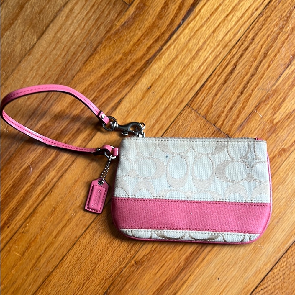 Coach Wristlet (see images)